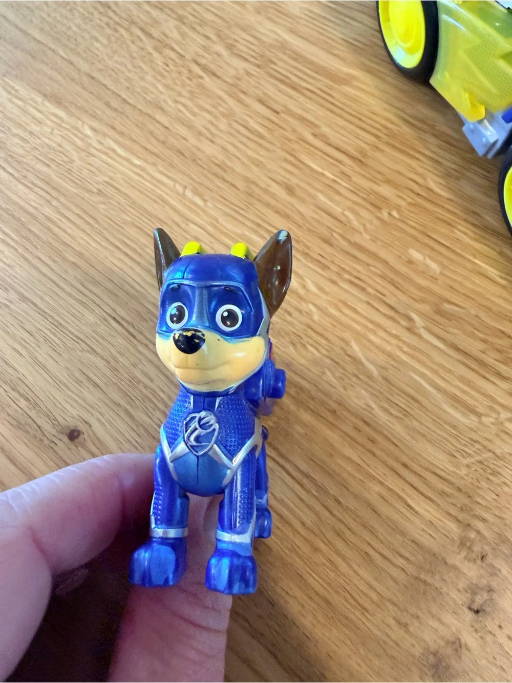 PAW Patrol Mighty Pups Super PAWs Chase’s Deluxe Vehicle + Pup